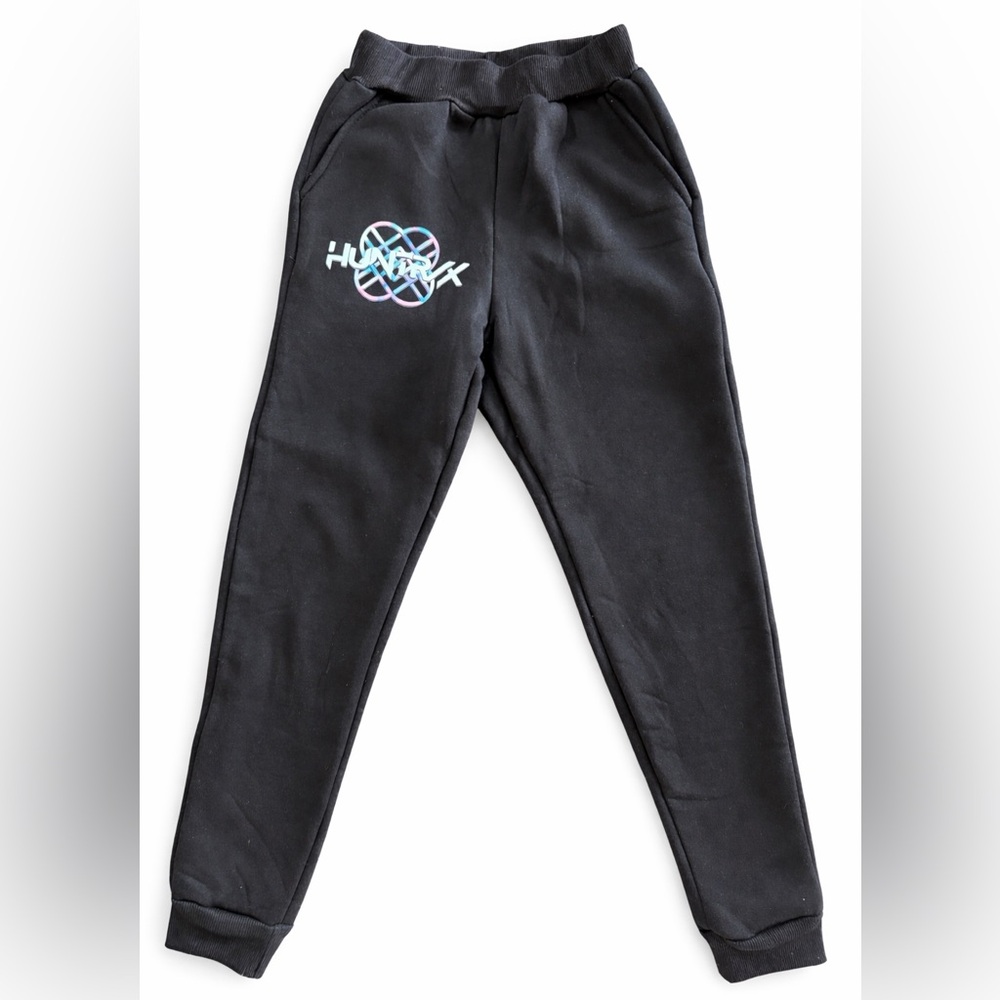 NWOT K-Pop Demon Hunters Kids Size 110 Black Joggers with Huntrix Logo